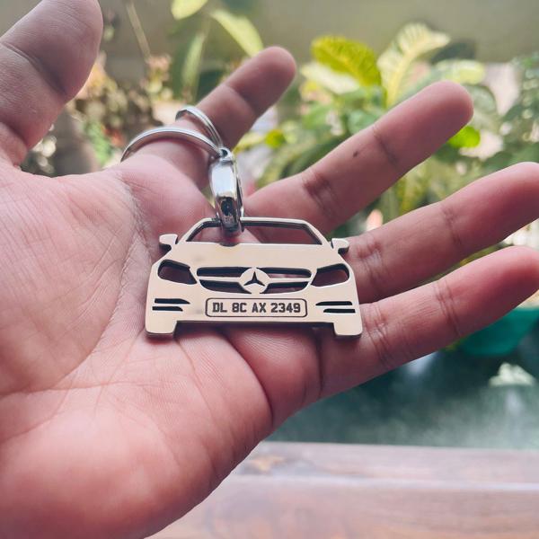 Car Shape Keychain - Personalised Number Plate Car Keychain