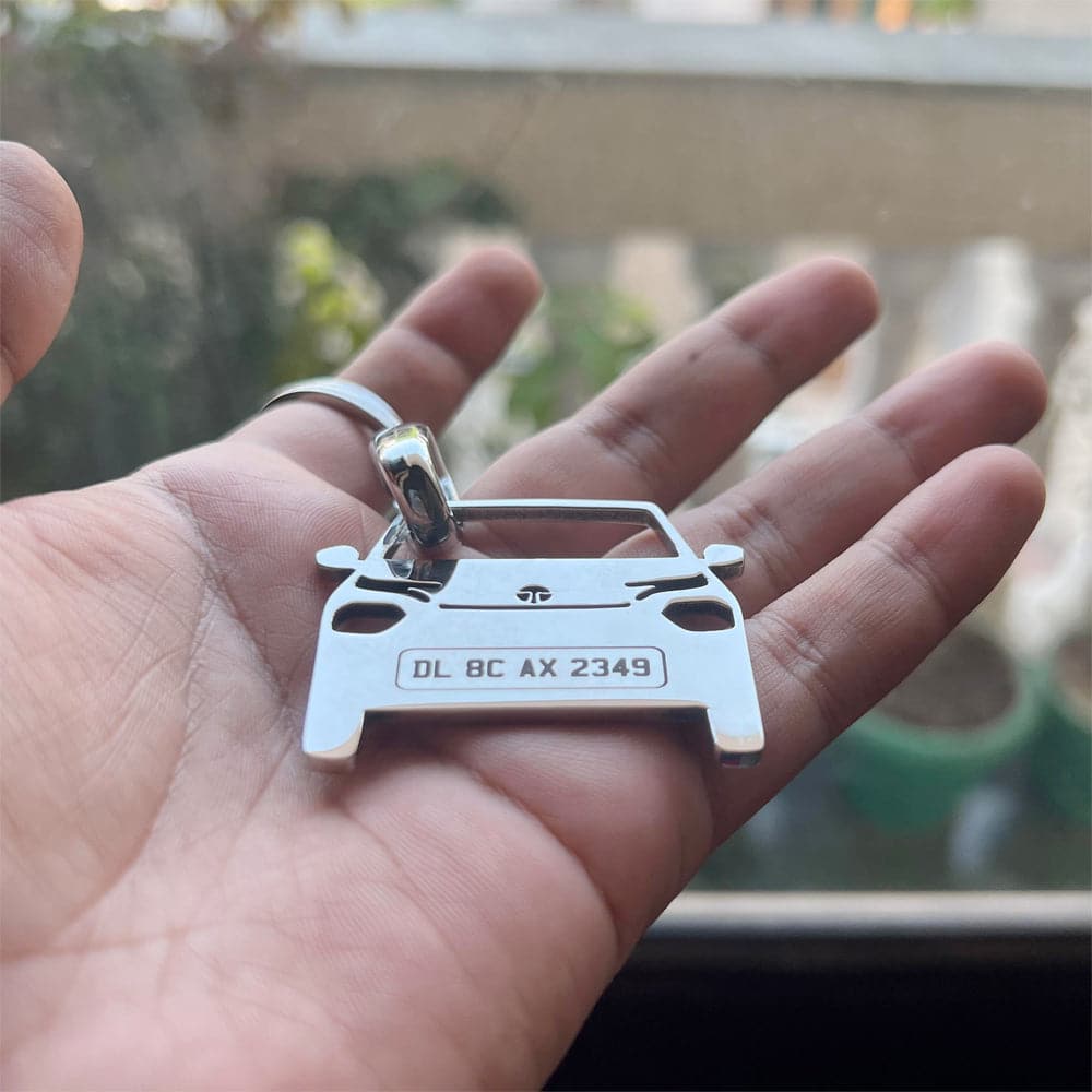 Car Shape Keychain - Personalised Number Plate Car Keychain